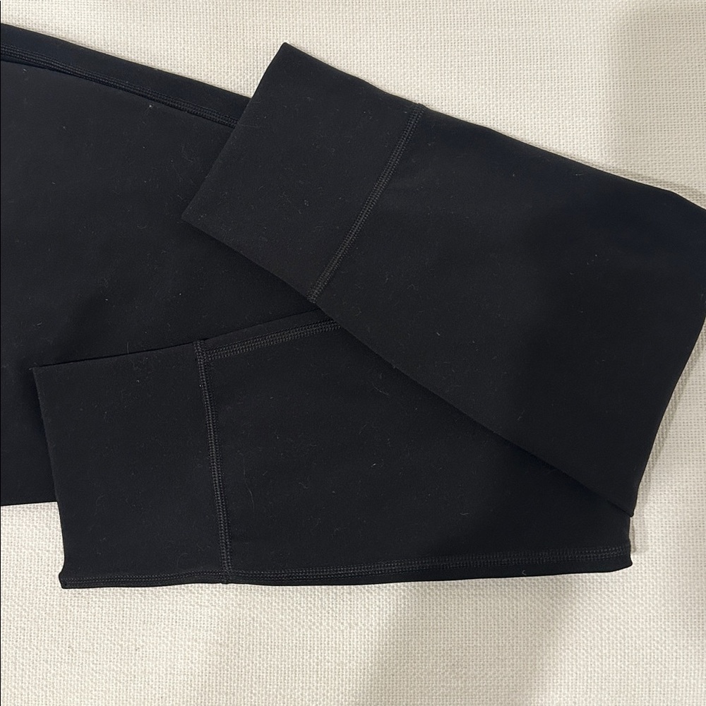 Vuori Black Daily Leggings with drawstring - Picture 8 of 8